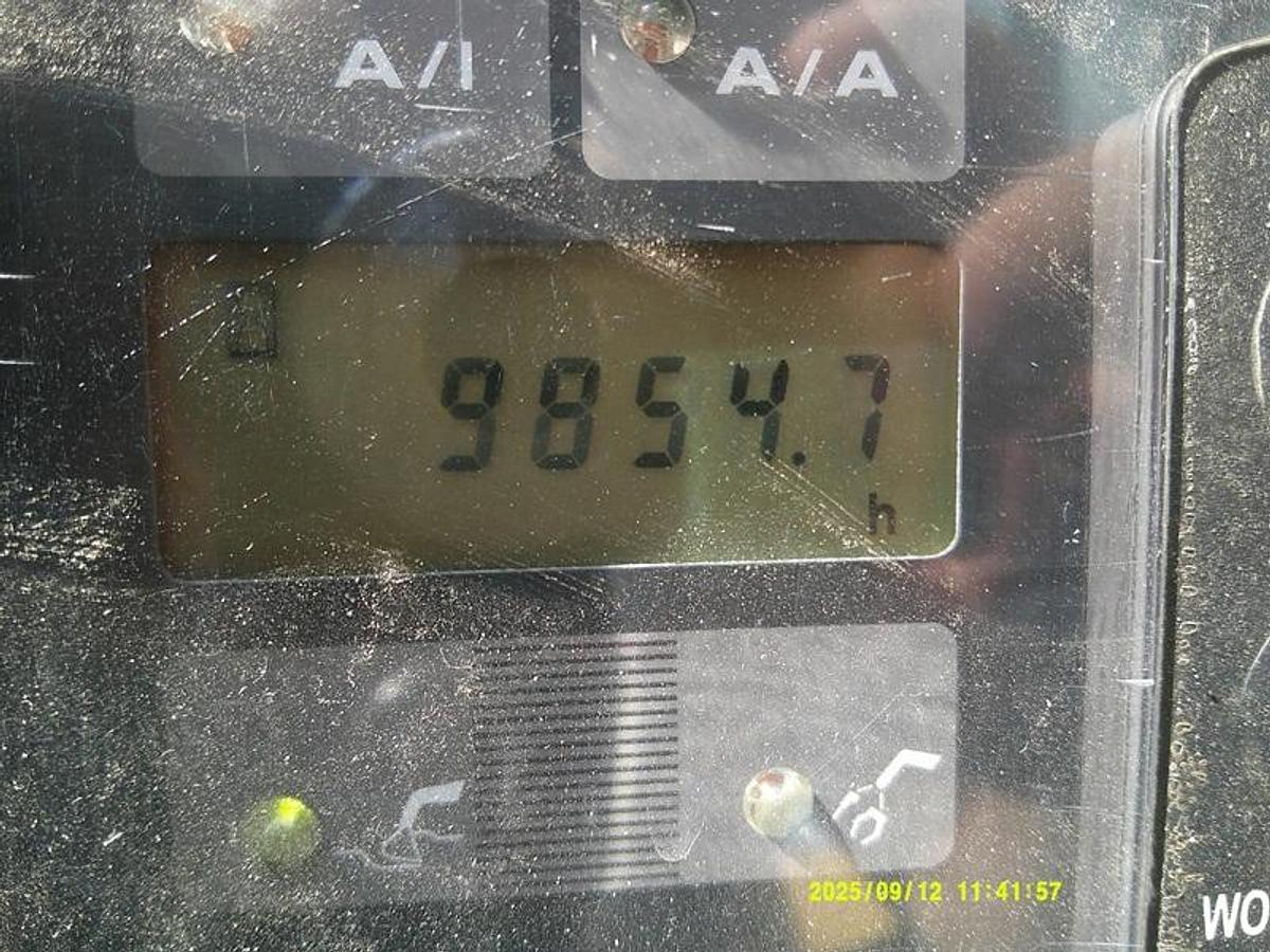 Used 2003 DEERE J160C