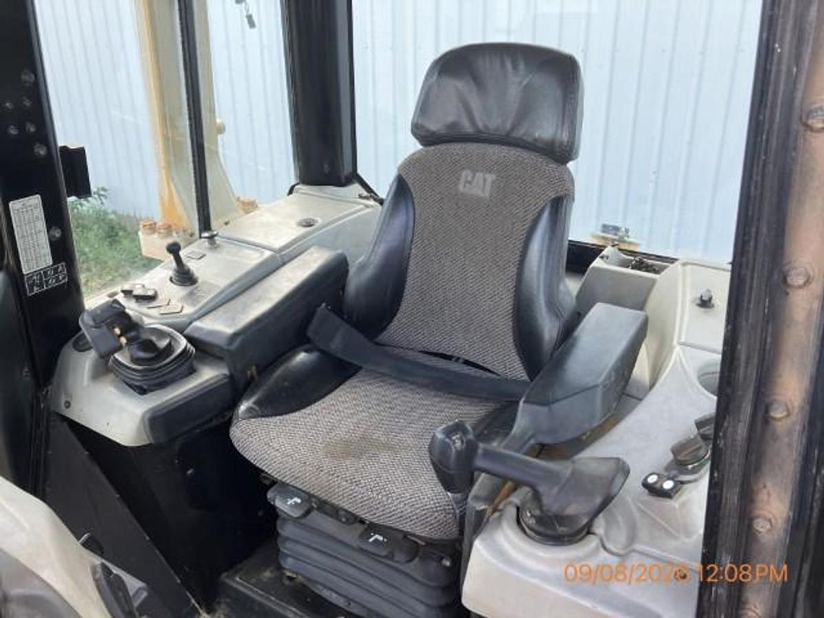Used 2019 CATERPILLAR D6N LGP