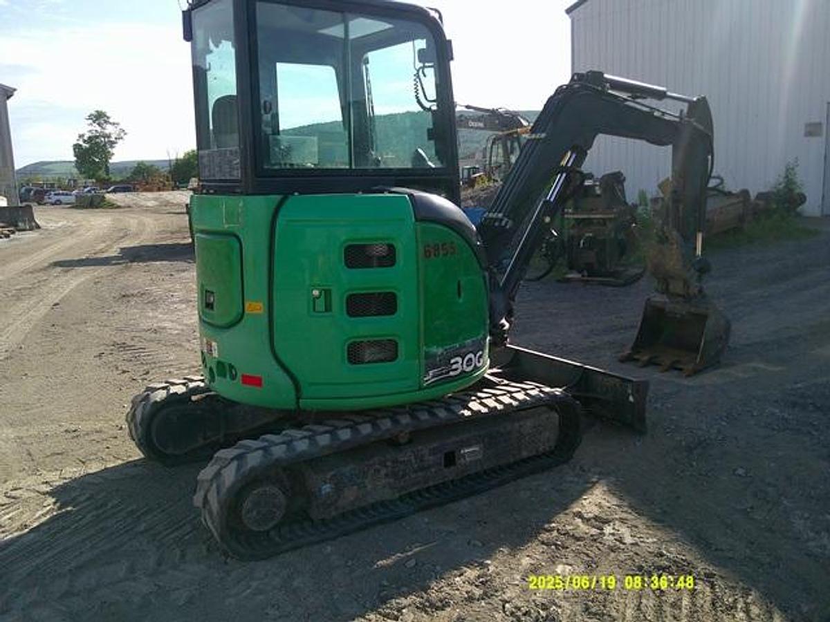 Used 2019 DEERE 30G