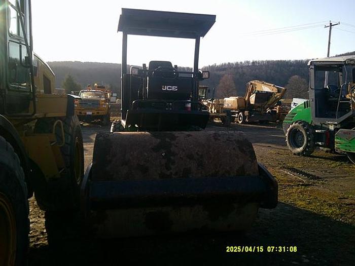 Used 2014 JCB VIBROMAX VM75D