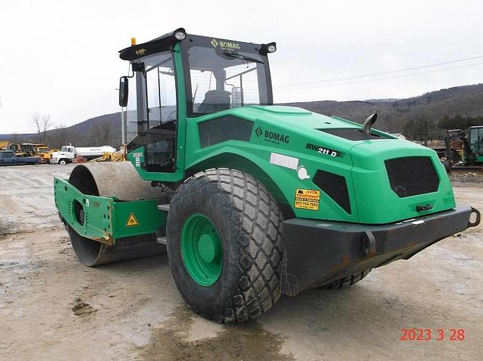 Used 2016 BOMAG BW211D-5