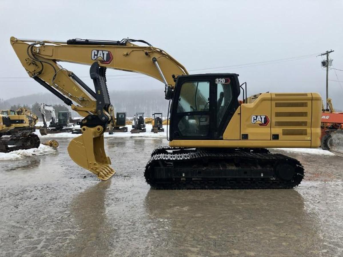 Used 2023 CATERPILLAR 320 GC