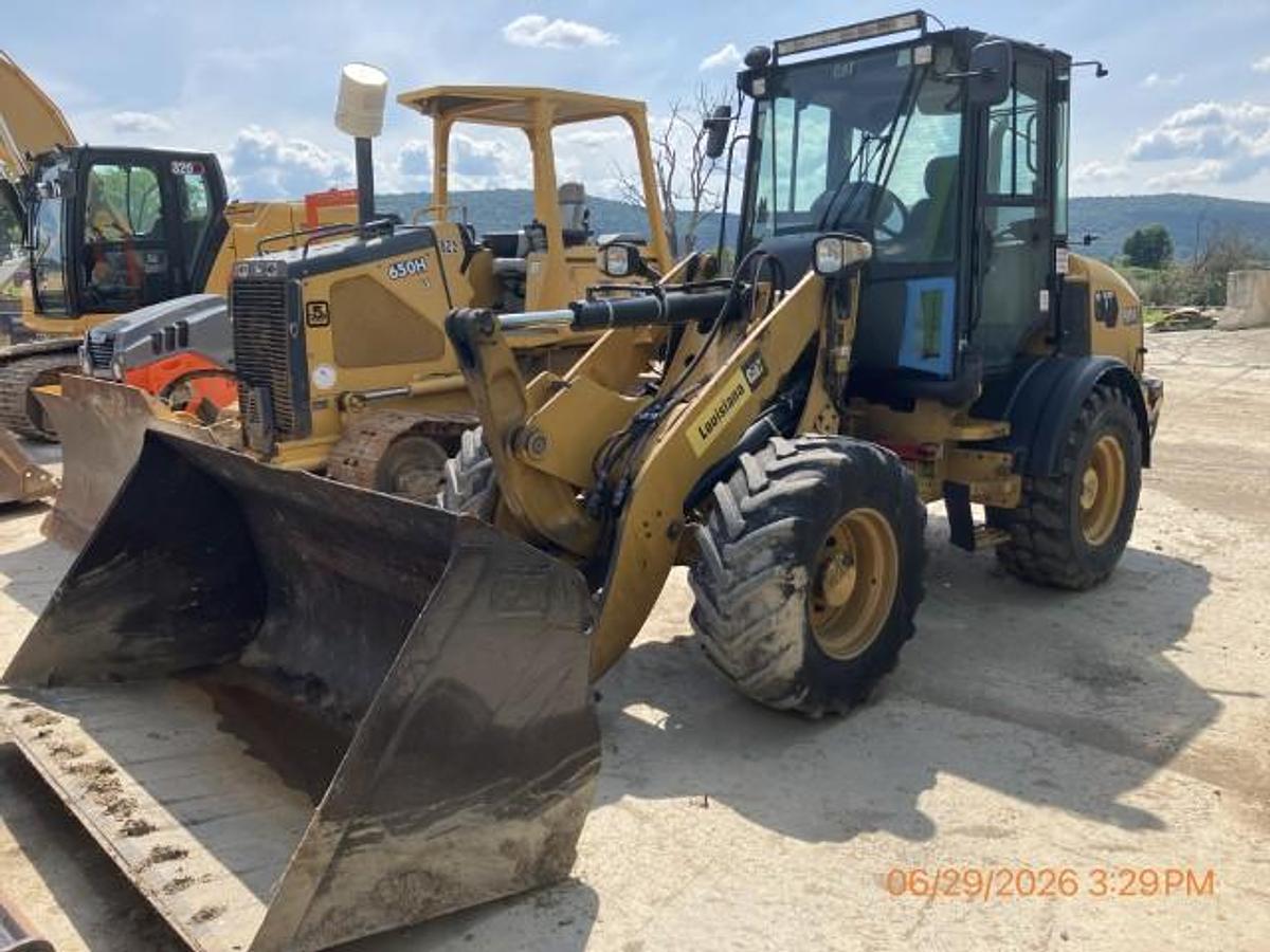 Used 2021 CATERPILLAR 908M