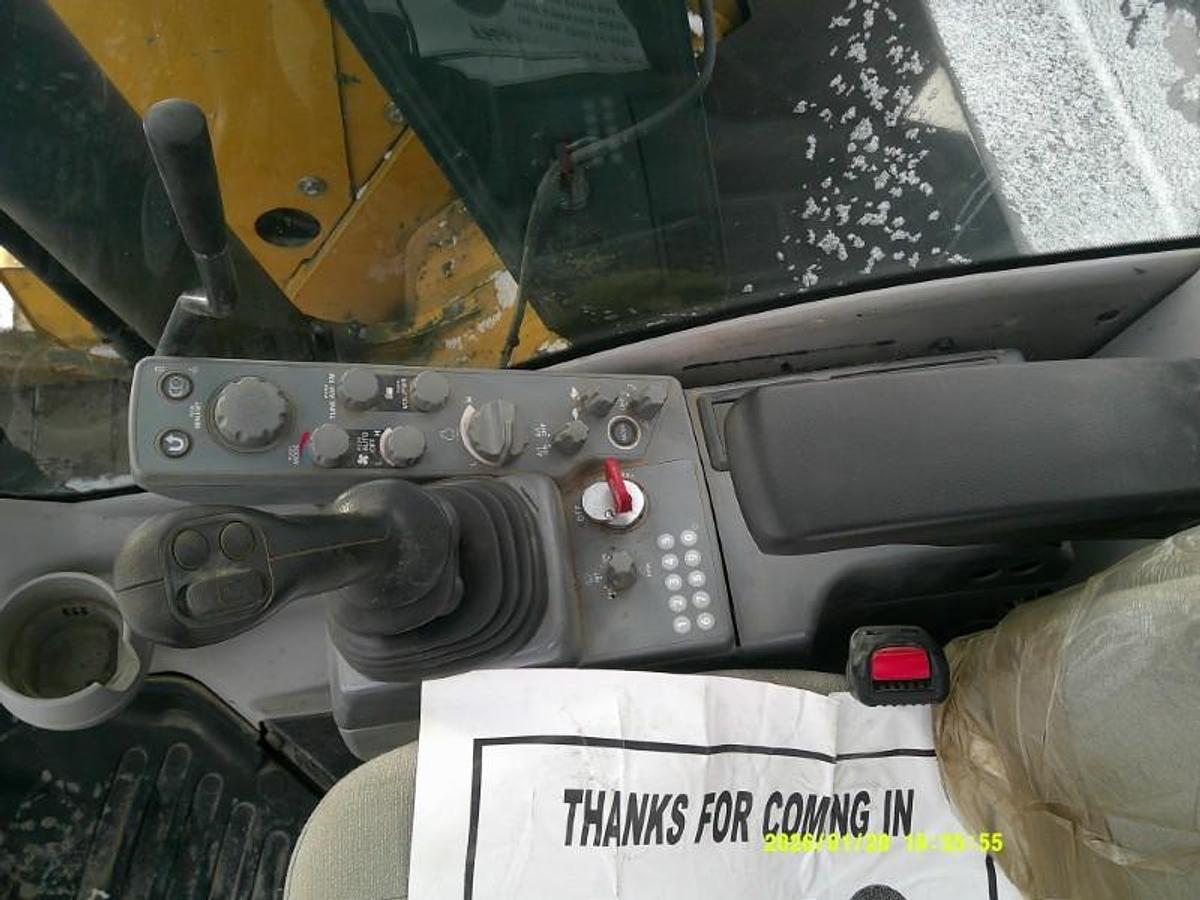 Used 2021 DEERE 75G