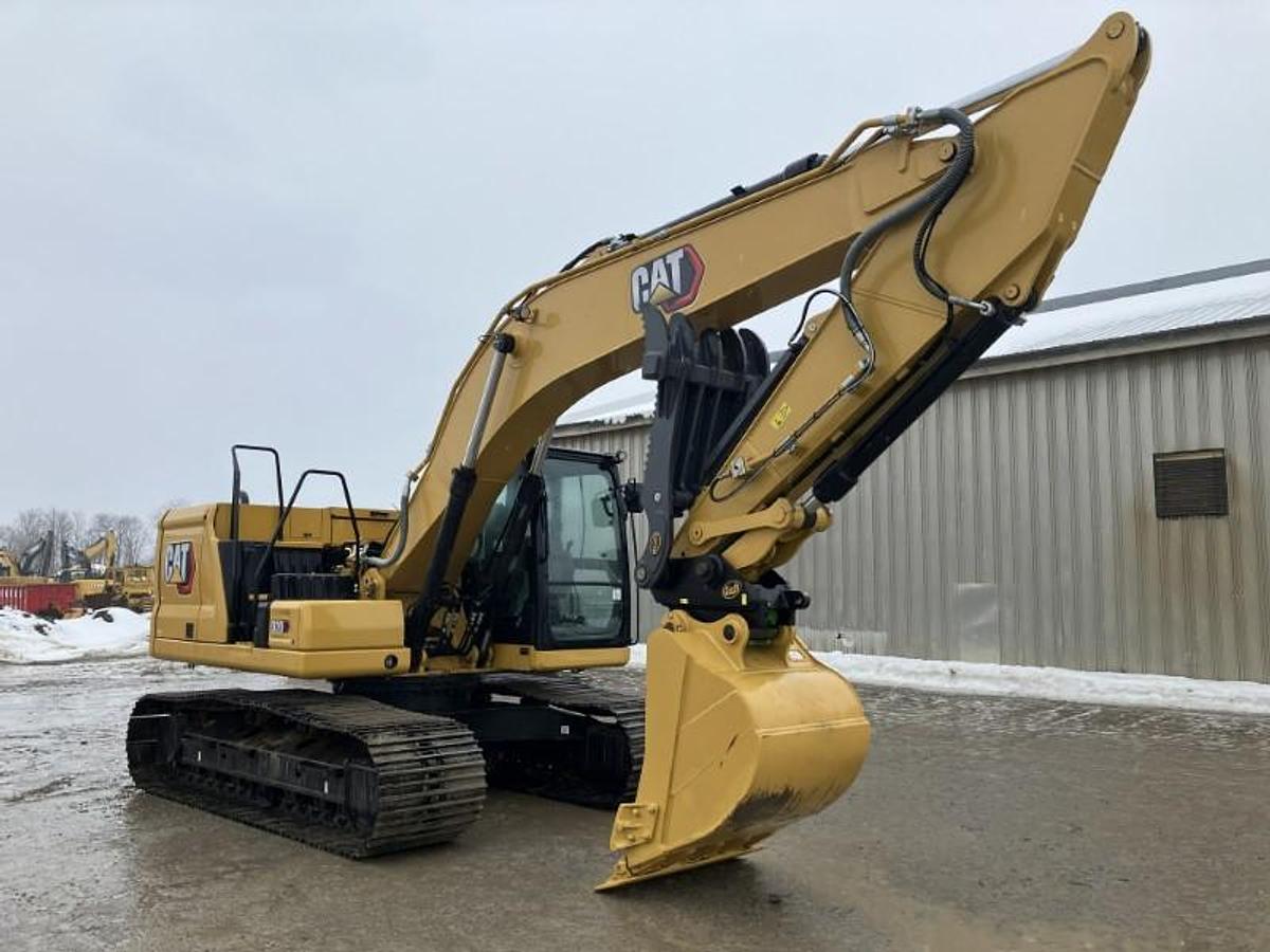Used 2023 CATERPILLAR 320 GC