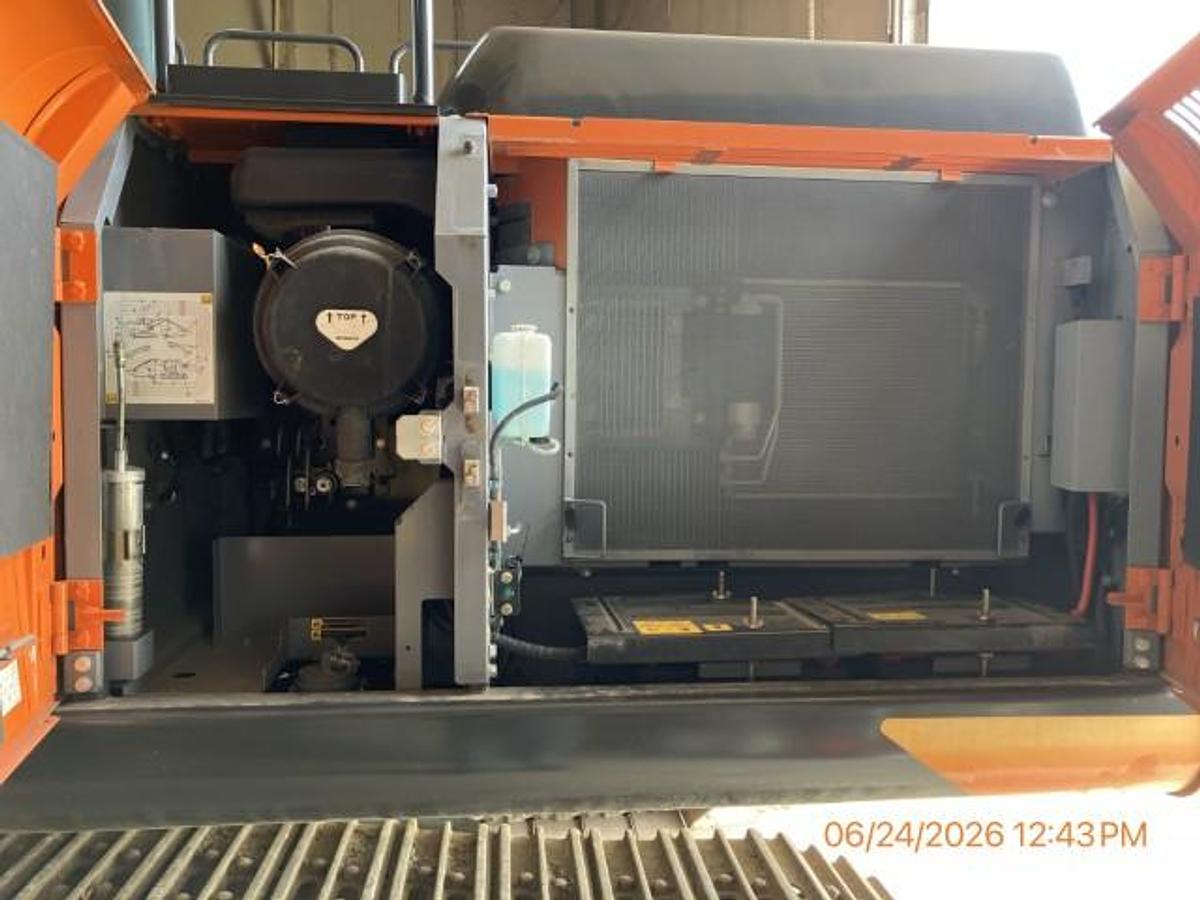 Used 2021 HITACHI ZX200-6