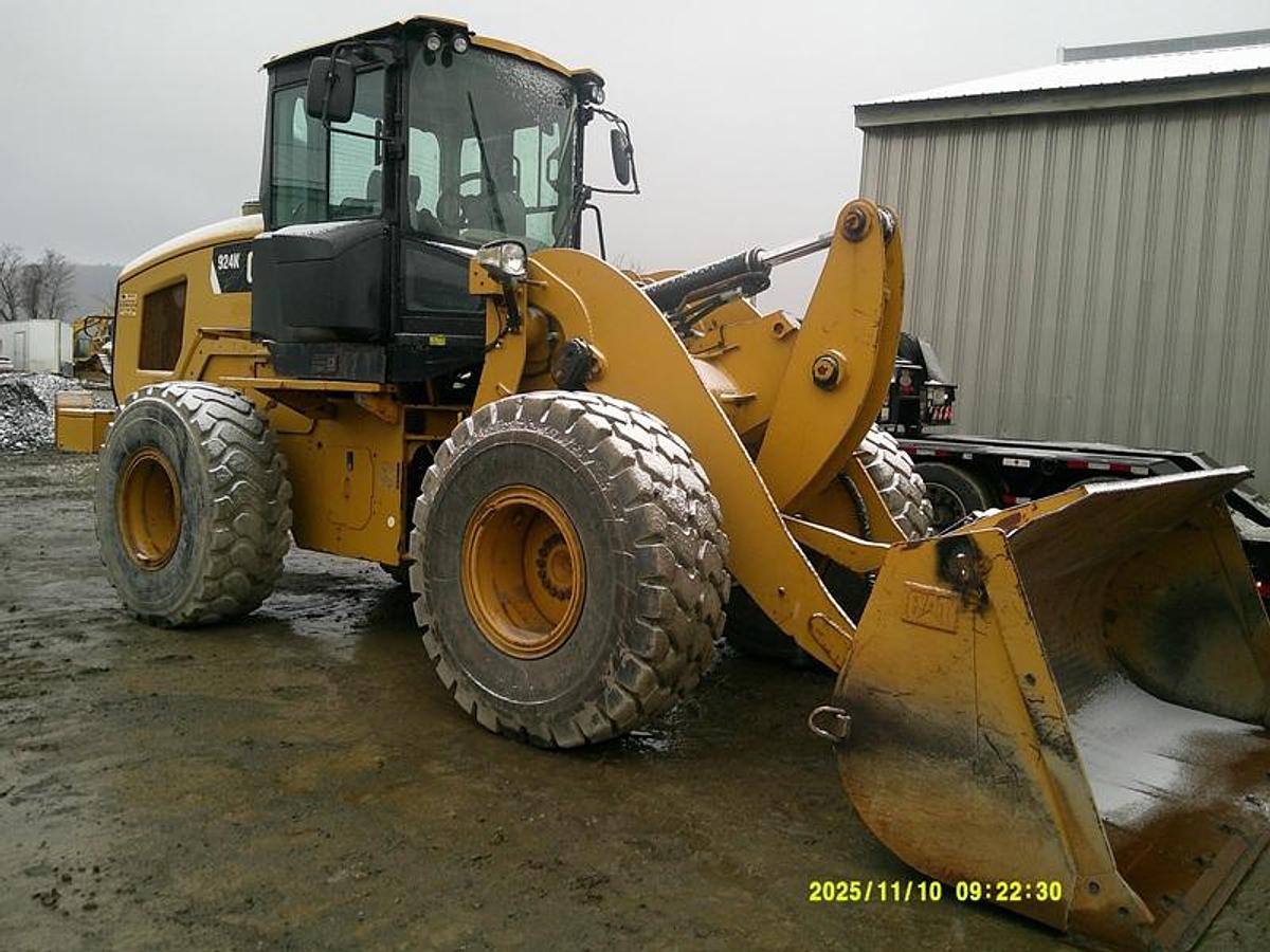 Used 2014 CATERPILLAR 924K
