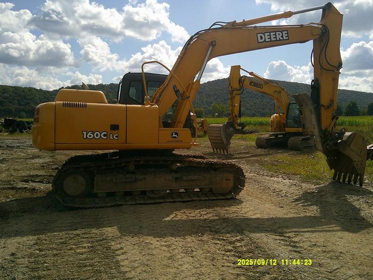 Used 2003 DEERE J160C