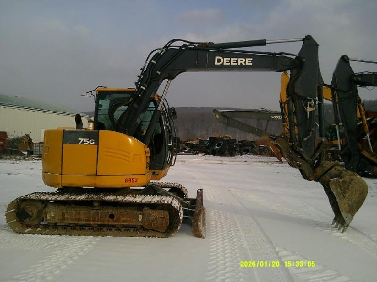 Used 2021 DEERE 75G