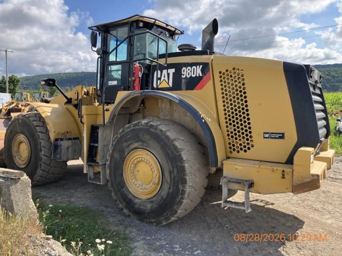 Used 2016 CATERPILLAR 980k
