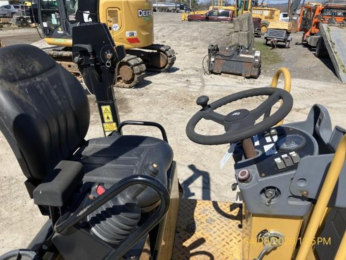Used 2012 CATERPILLAR CB24XT