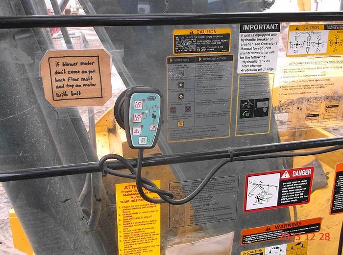 Used 2012 DEERE 135G