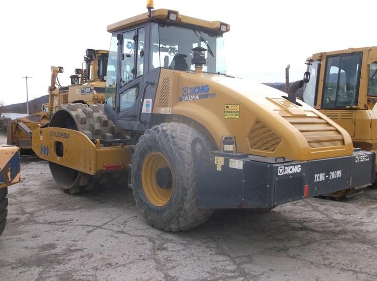 Used 2020 XCMG CV123PDU