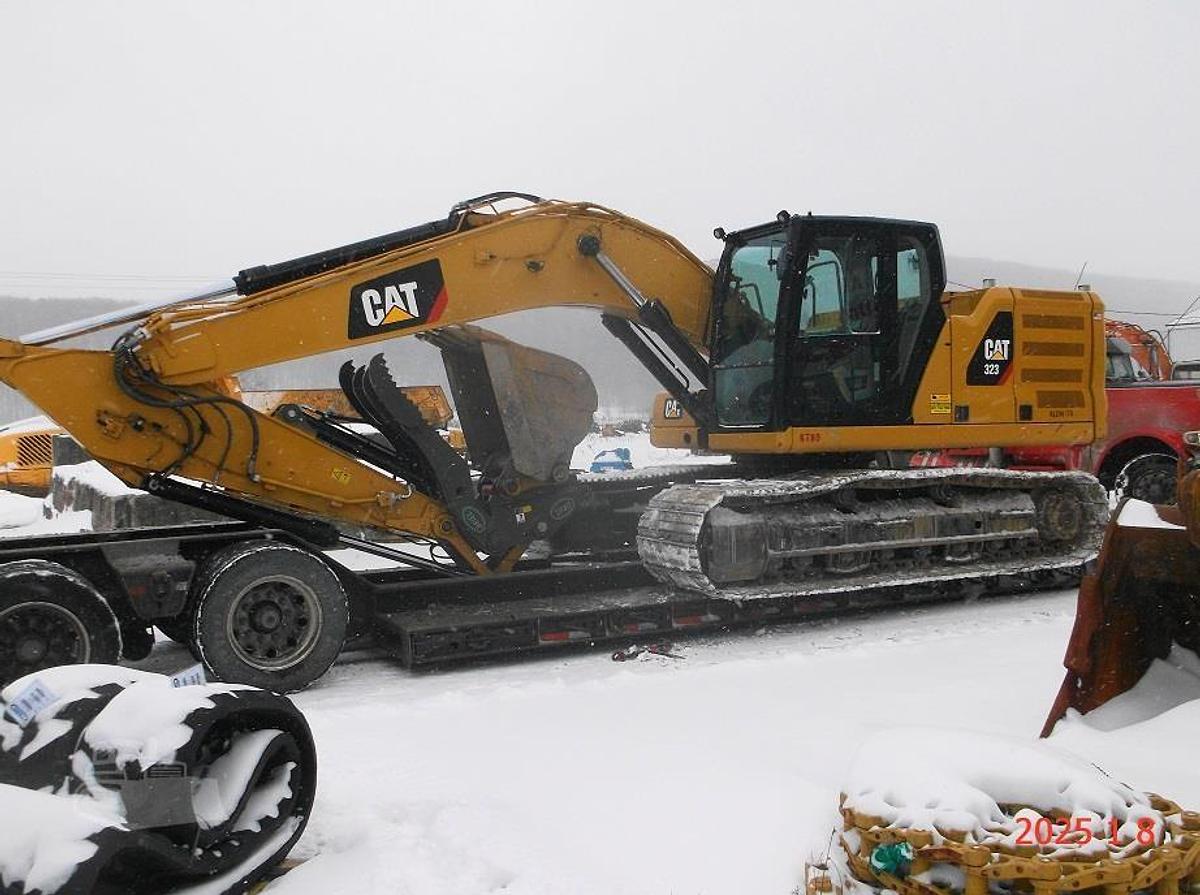 Used 2018 CATERPILLAR 323