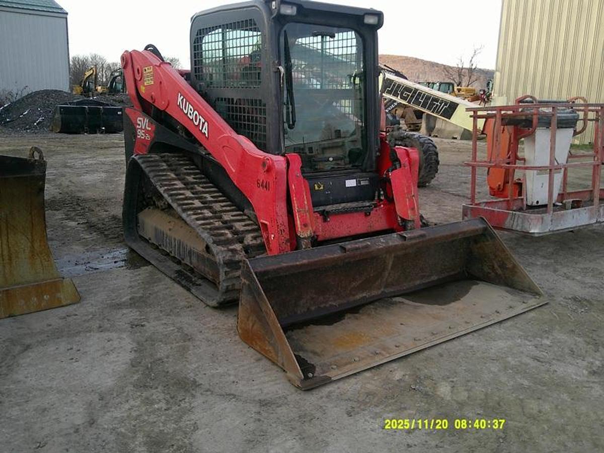 Used 2018 Kubota SVL-95-2S