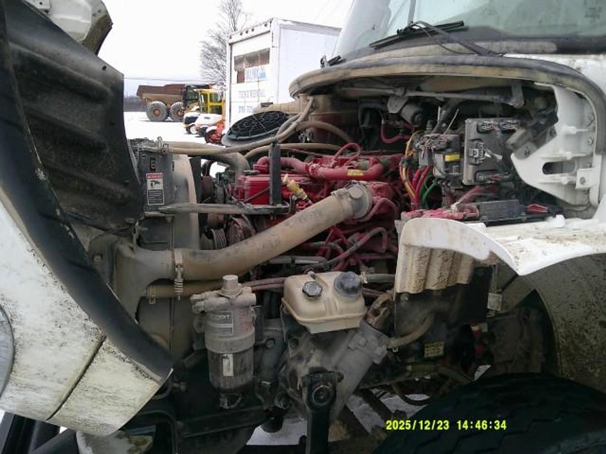 Used 2019 Freightliner M2 106