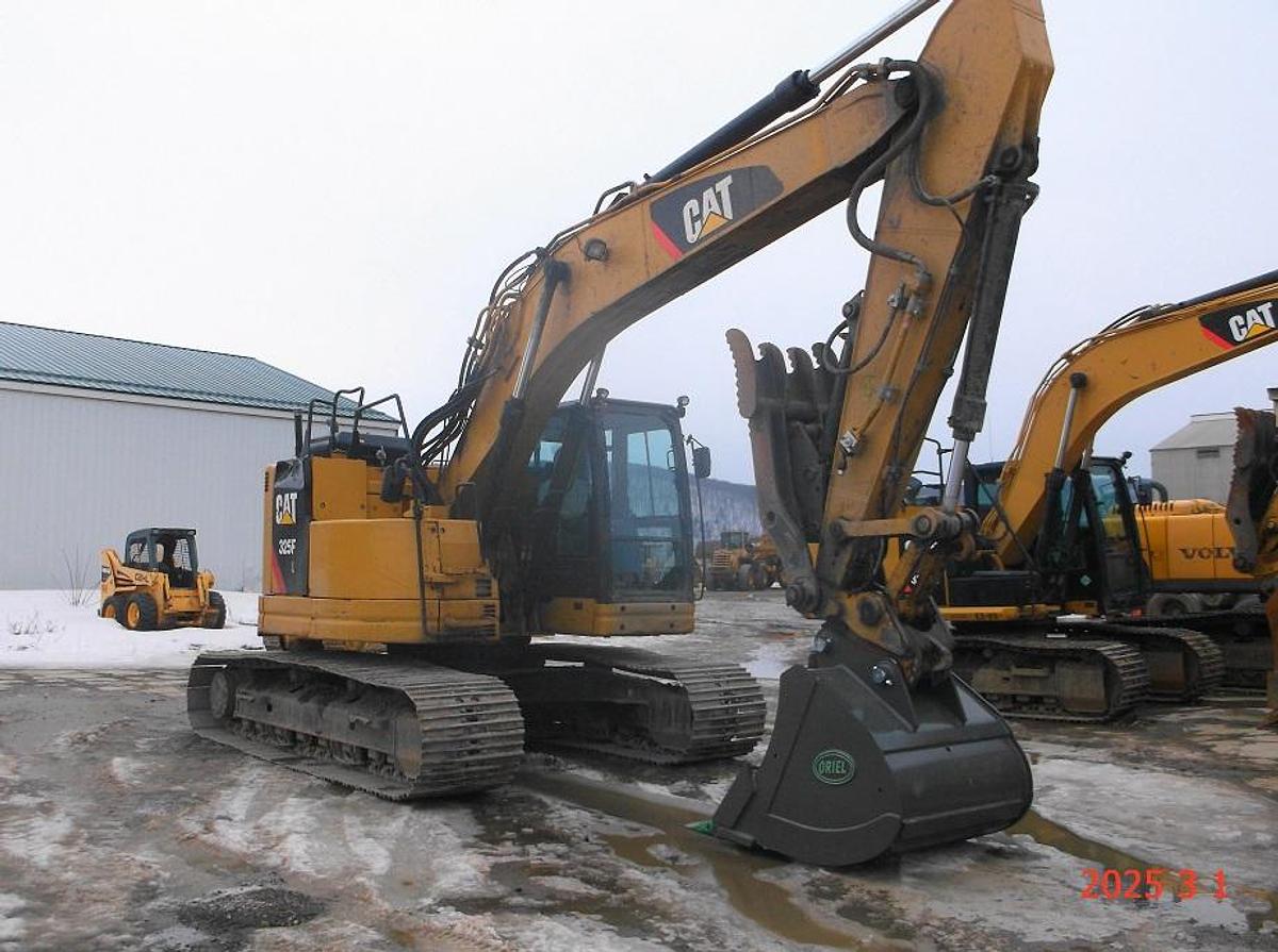 Used CATERPILLAR 325FL CR