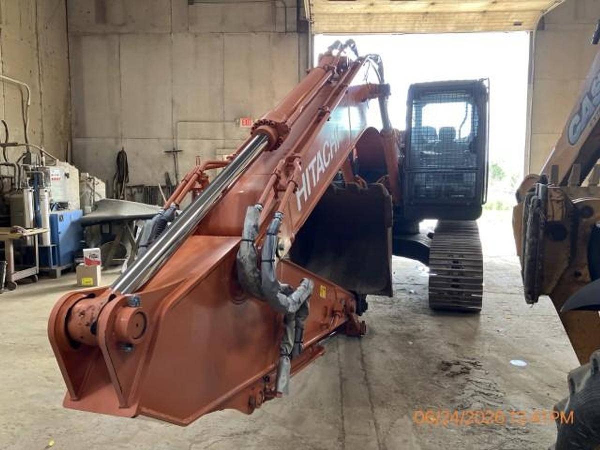 Used 2021 HITACHI ZX200-6