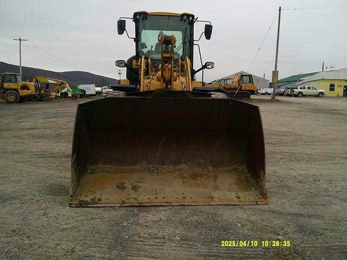 Used 2015 CATERPILLAR 938M