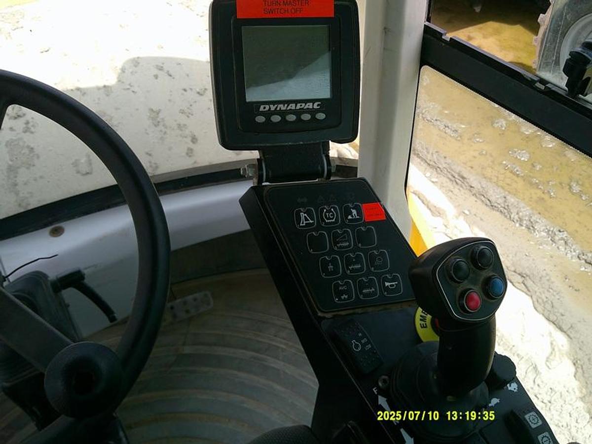 Used 2015 Dynapac-Atlas Copco CA2500D