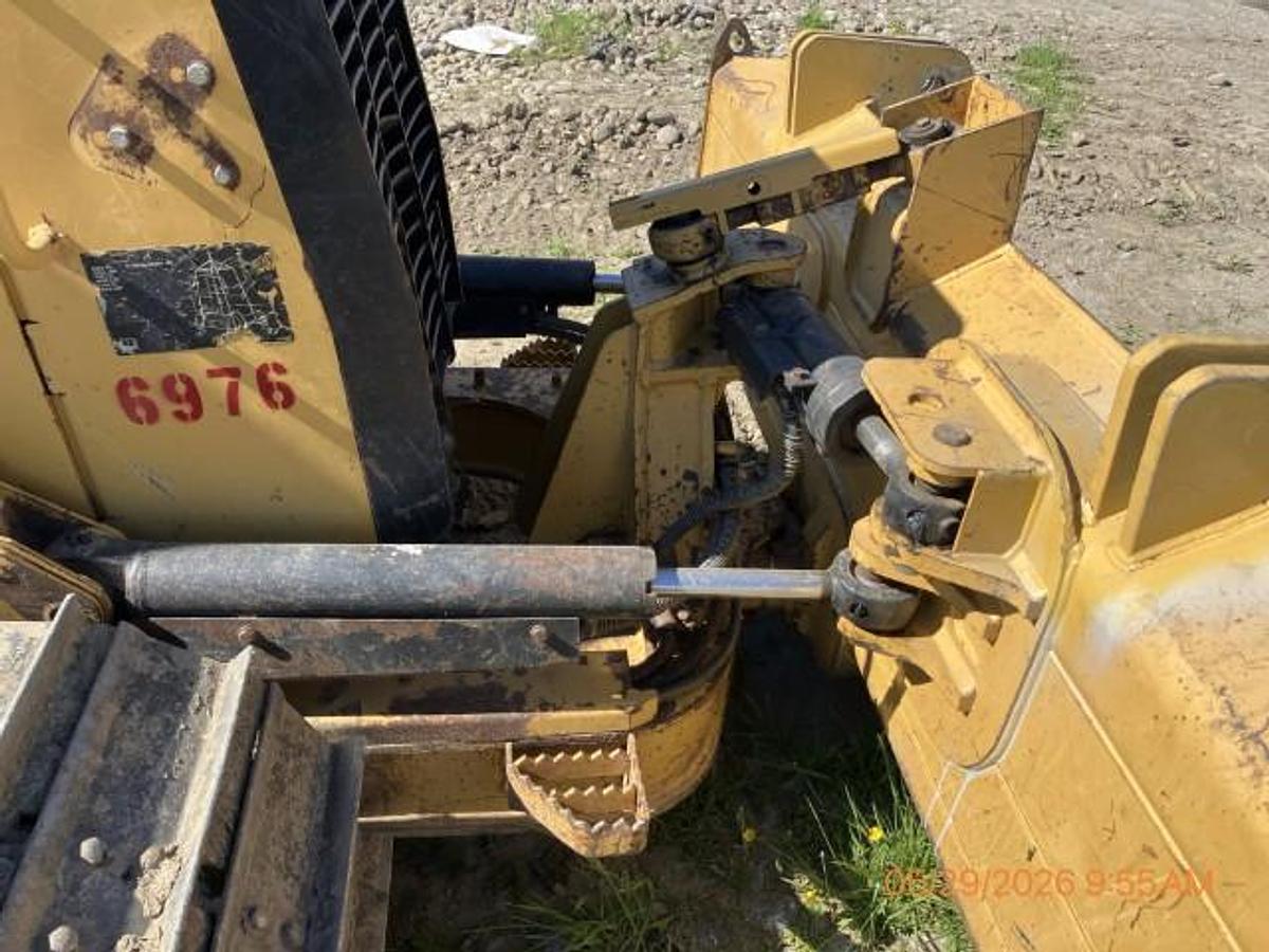Used 2015 CATERPILLAR D4K LGP