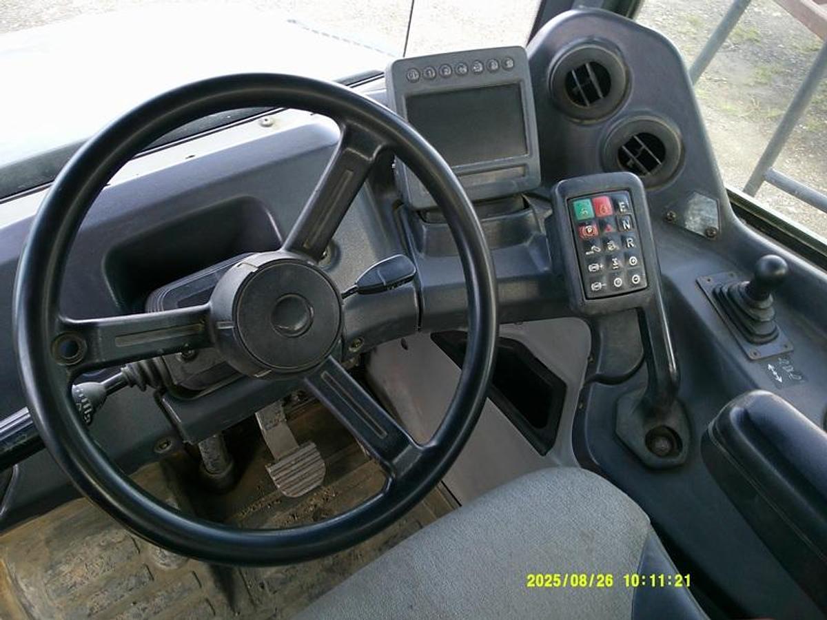 Used 2019 DEERE 260E