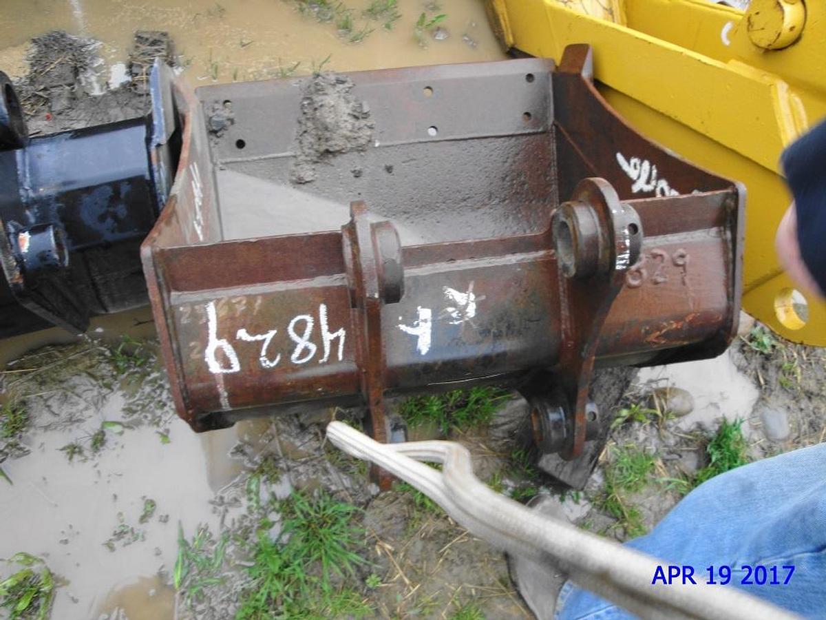 Used CATERPILLAR 304C