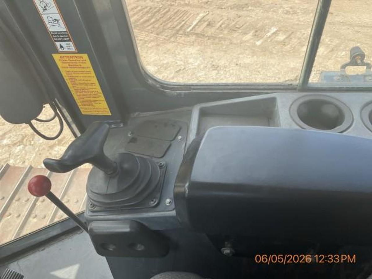 Used 2019 DEERE 650k LGP