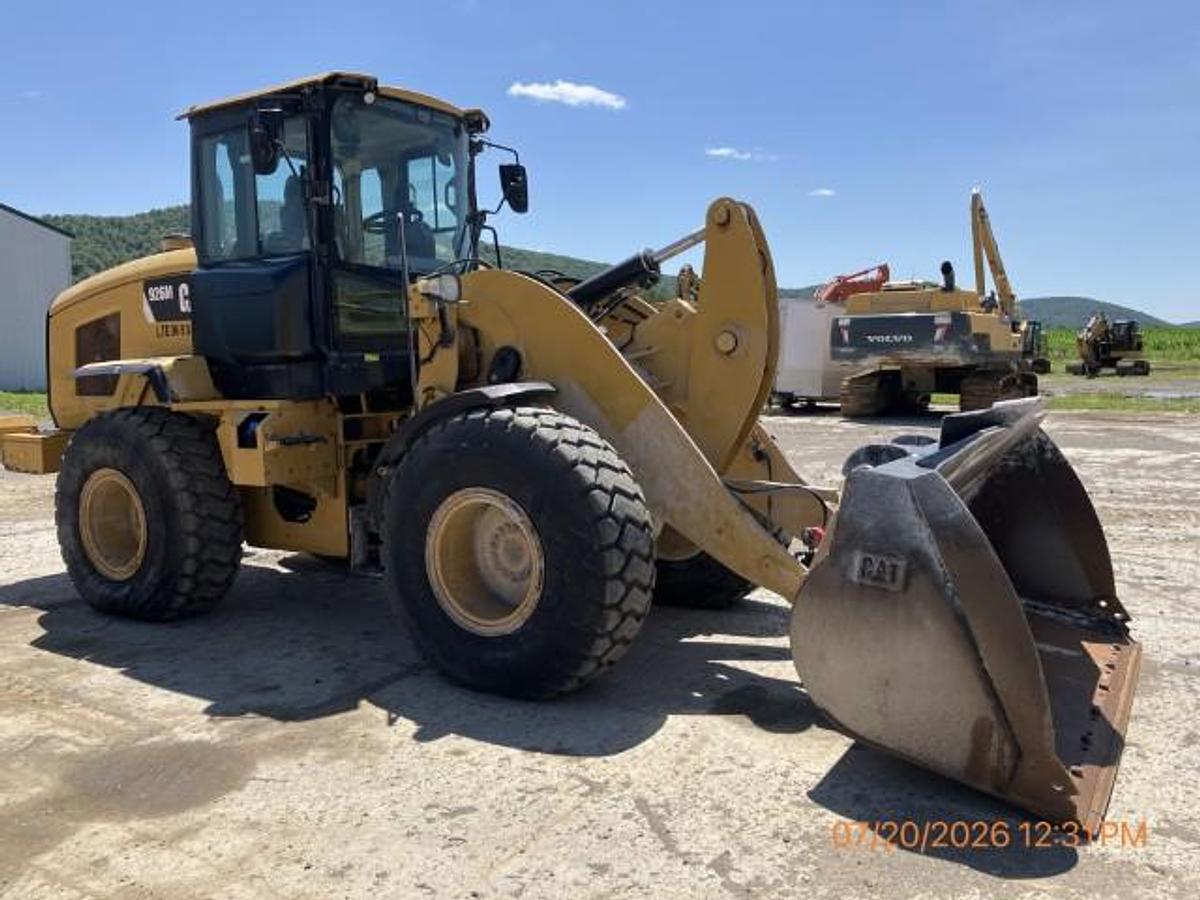 Used 2019 CATERPILLAR 926M