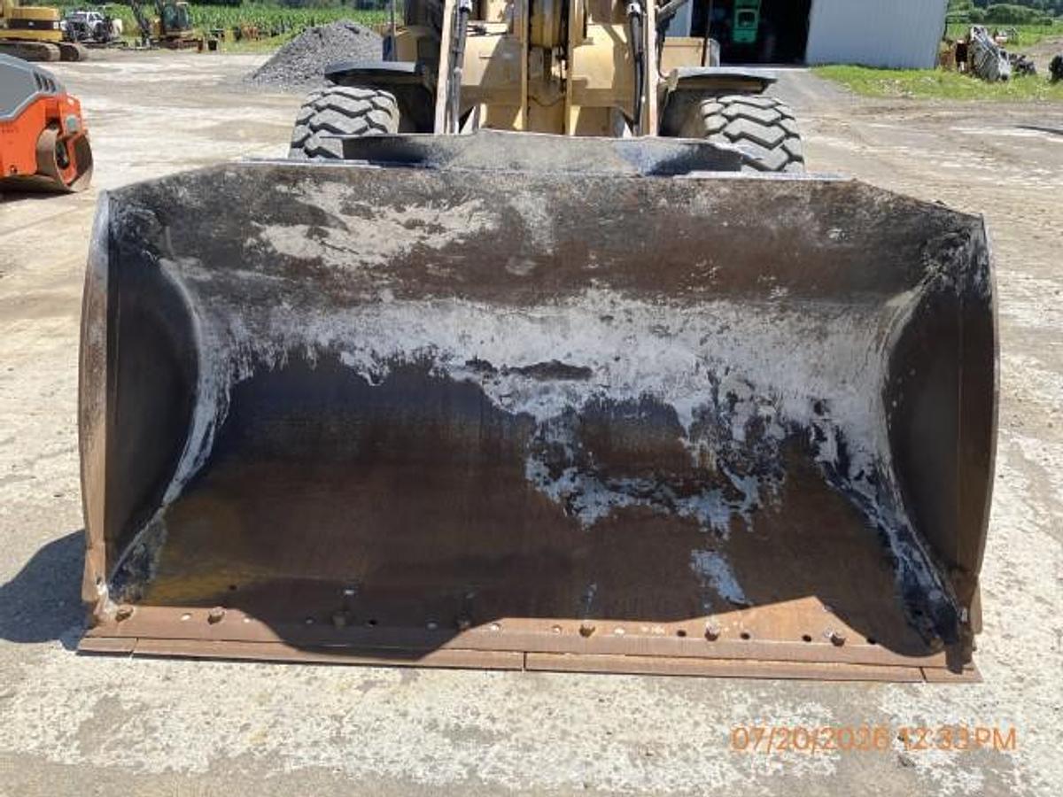 Used 2019 CATERPILLAR 926M