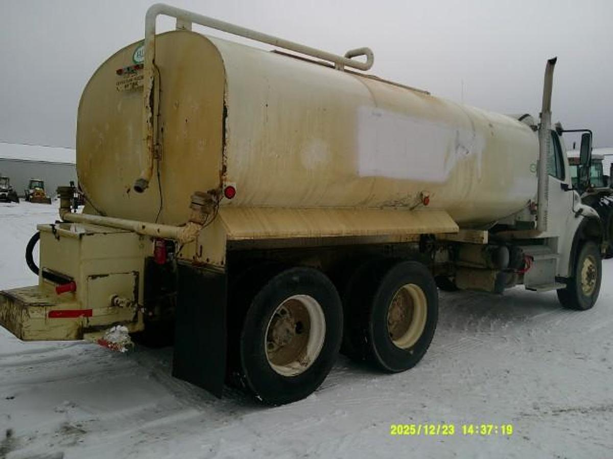 Used 2019 Freightliner M2 106