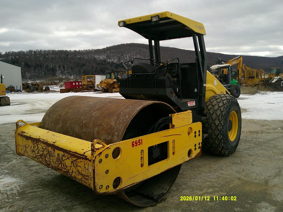 Used 2015 BOMAG BW211D-5