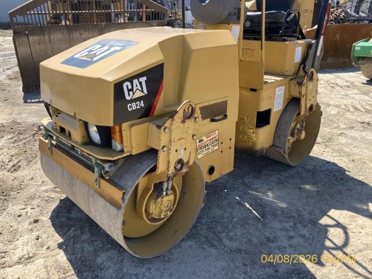 Used 2012 CATERPILLAR CB24XT