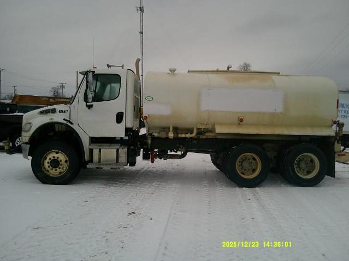 Used 2019 Freightliner M2 106