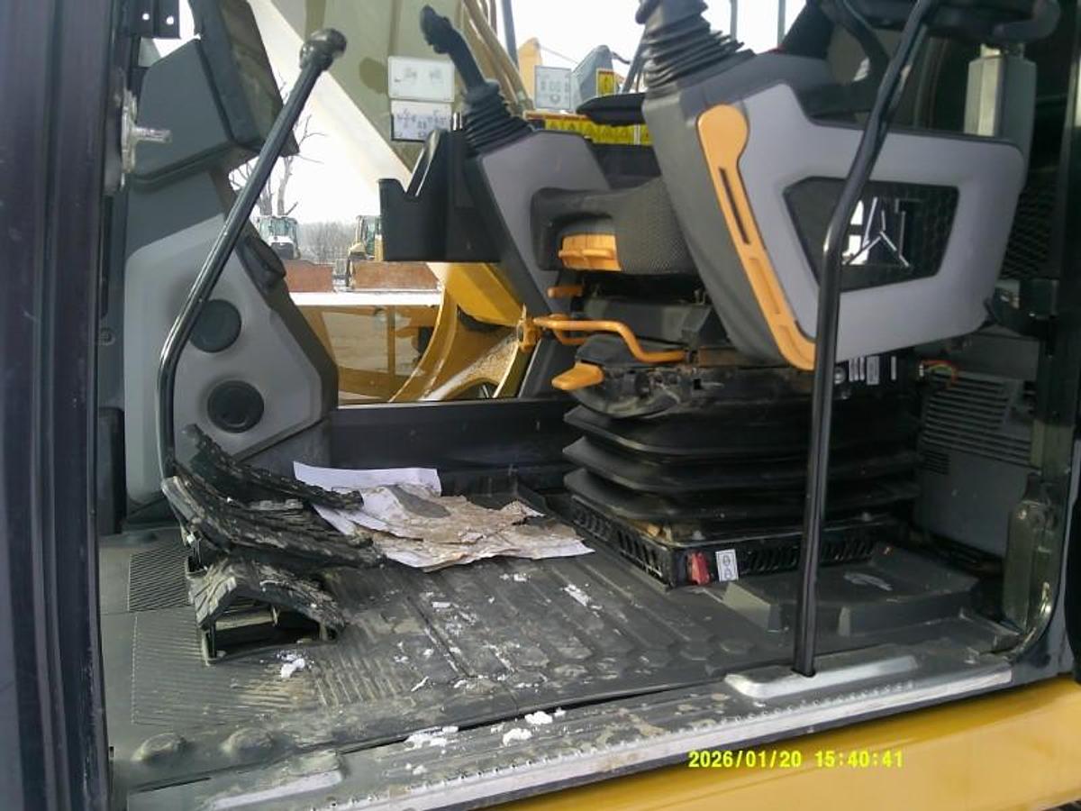 Used 2021 CATERPILLAR 313