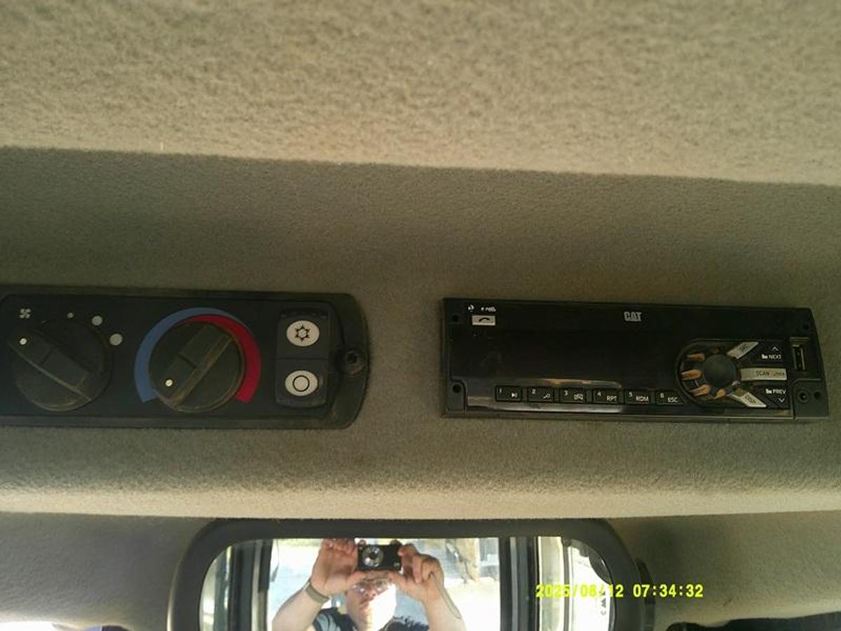 Used 2019 CATERPILLAR D6T XW