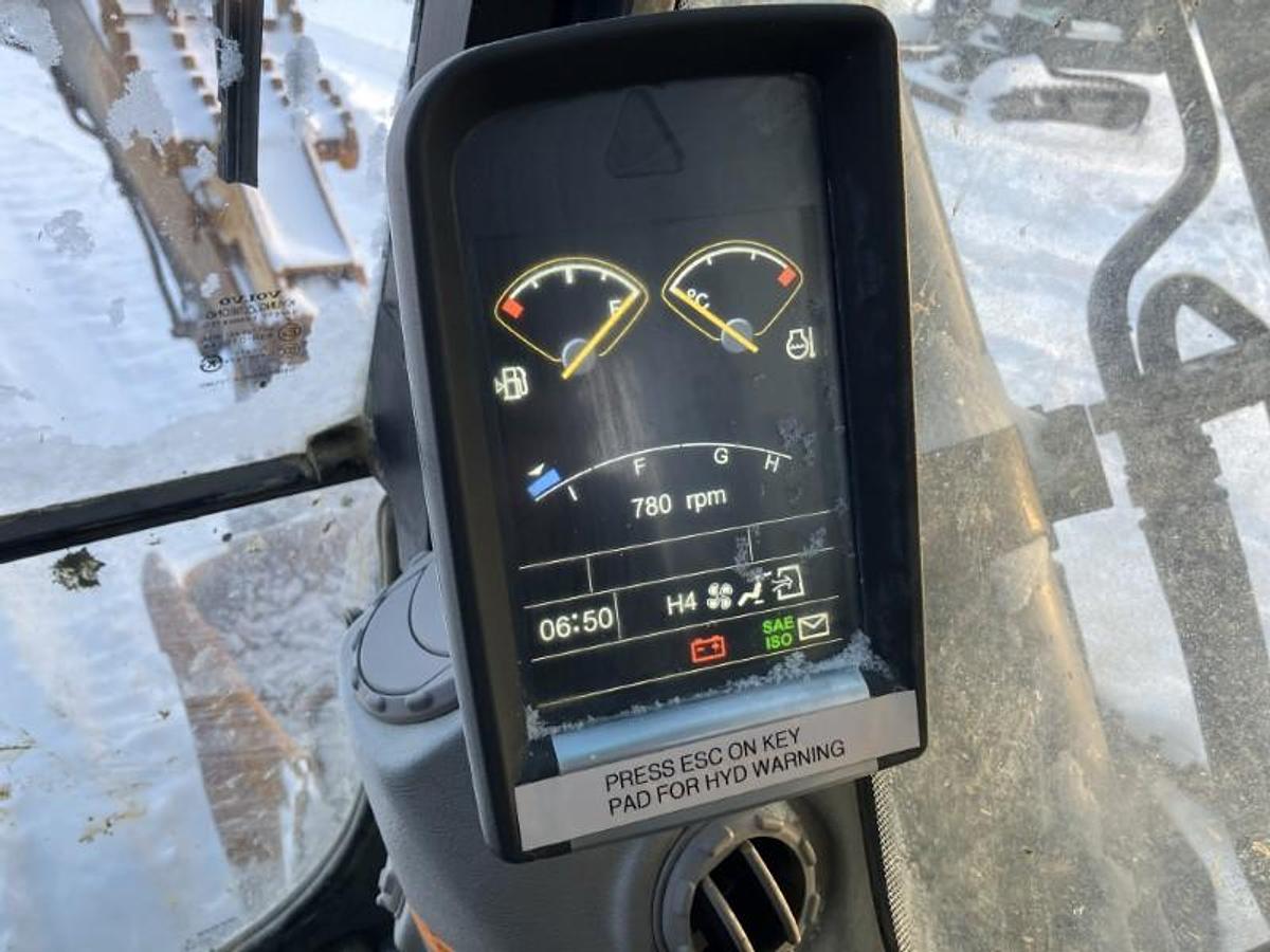 Used 2010 VOLVO EC290CL