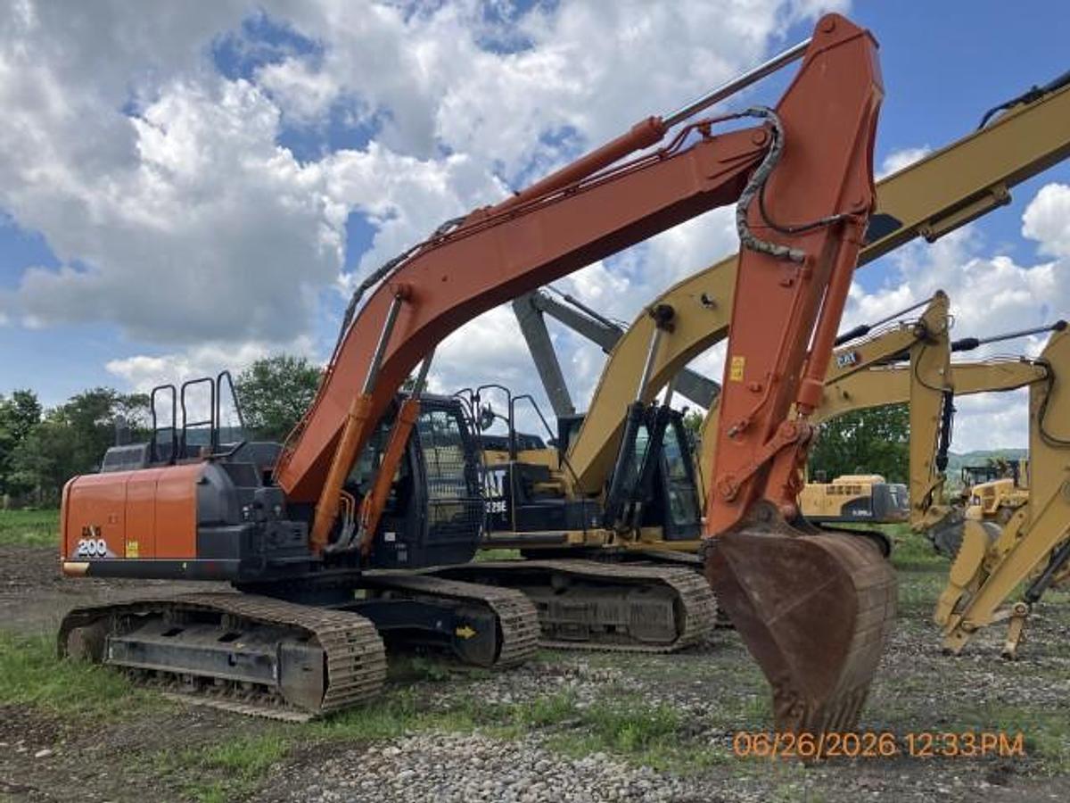 Used 2021 HITACHI ZX200-6