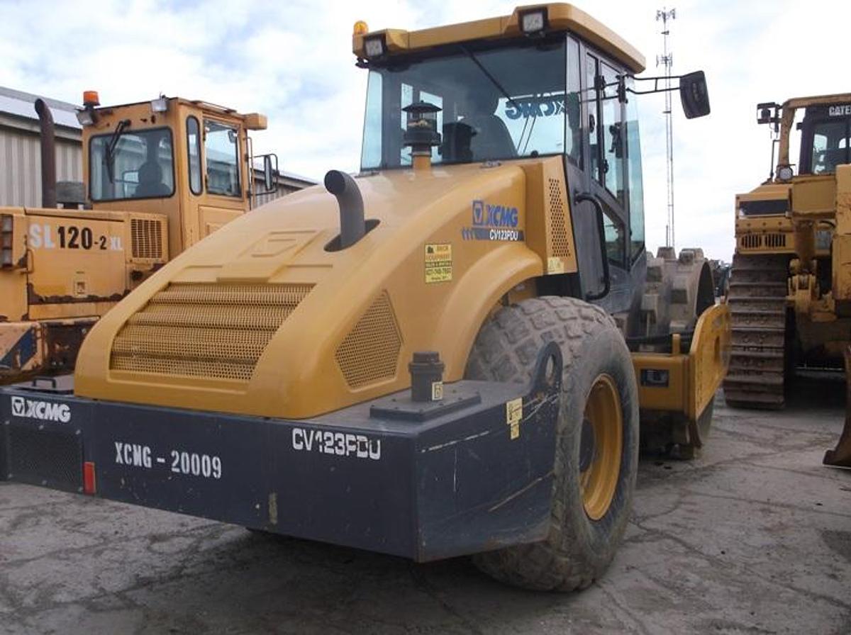 Used 2020 XCMG CV123PDU