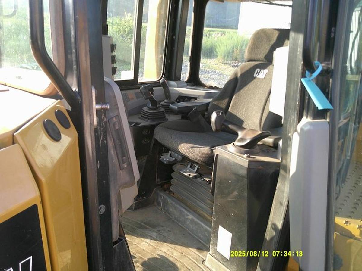 Used 2019 CATERPILLAR D6T XW
