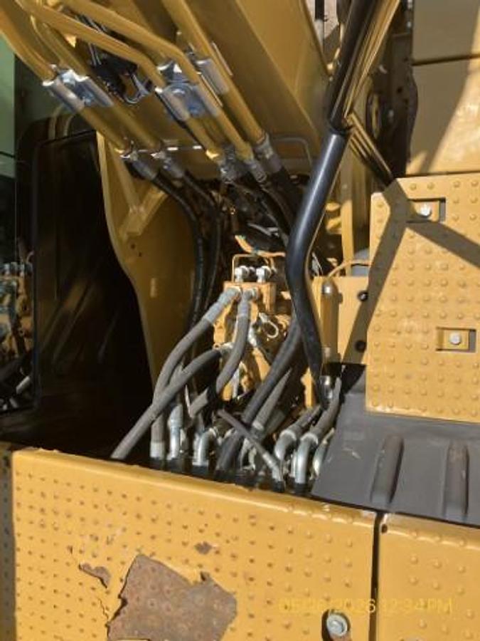 Used 2021 CATERPILLAR 313