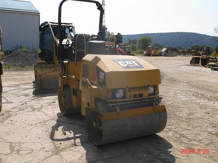 Used 2012 CATERPILLAR CB24XT