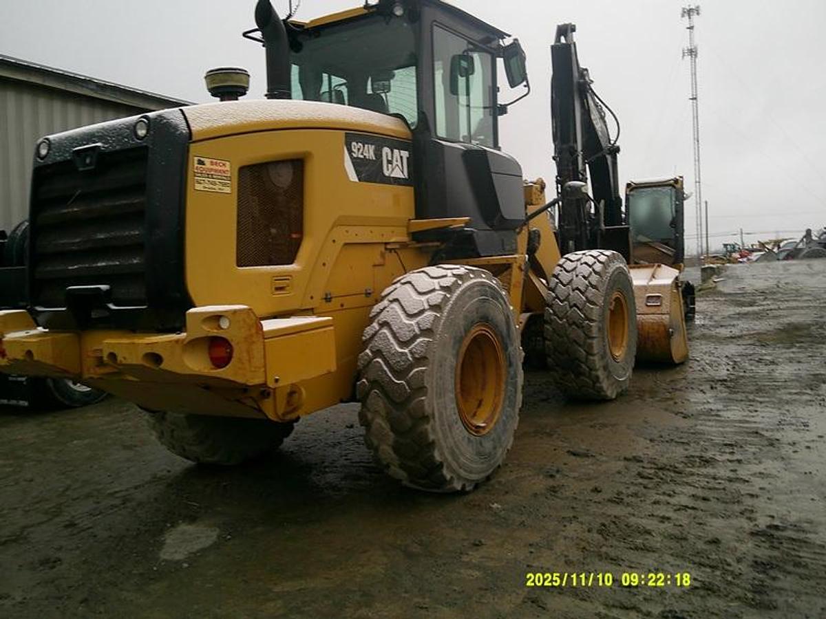 Used 2014 CATERPILLAR 924K