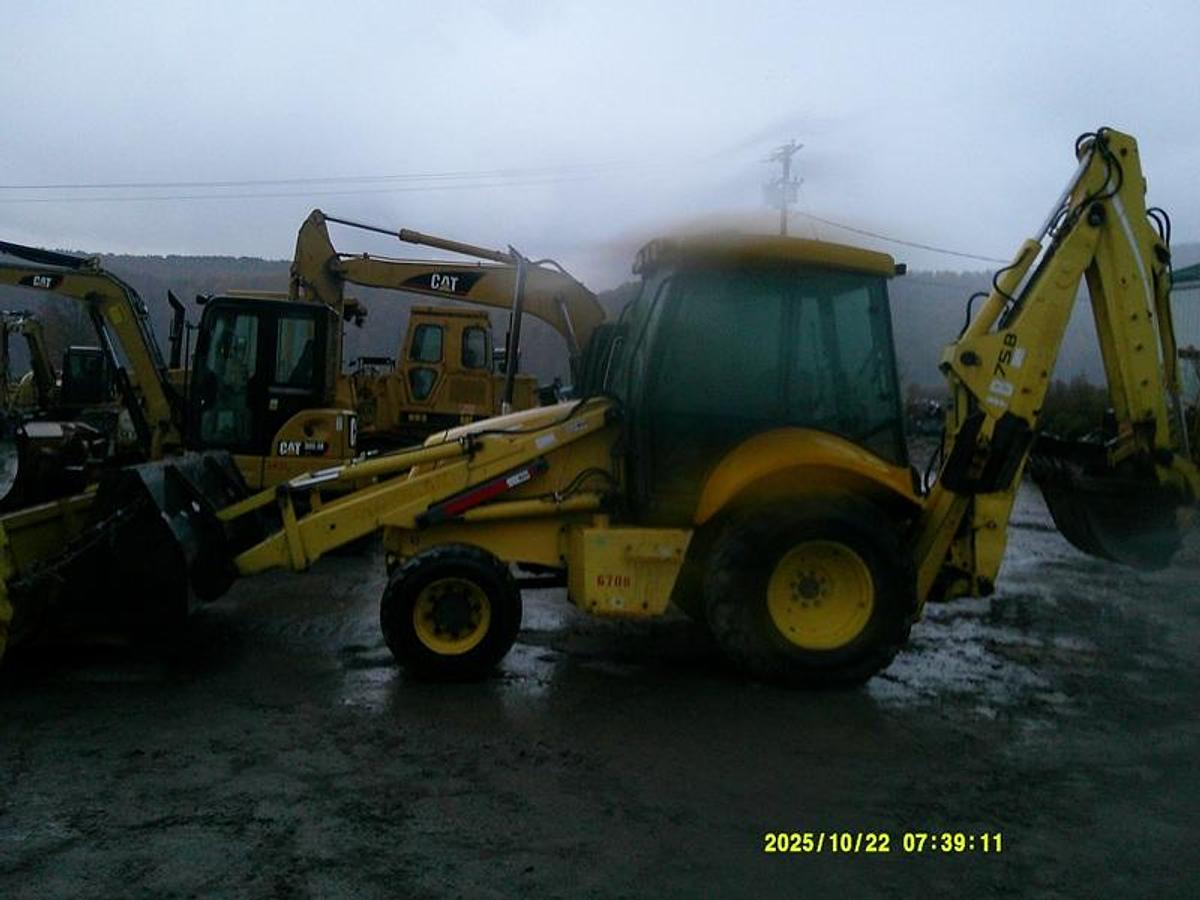 Used 2002 NEW HOLLAND LB75B