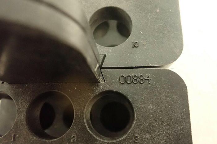 Used Lot of 2 Sorvall 00884 Centrifuge Rotor Bucket Inserts 689192513927