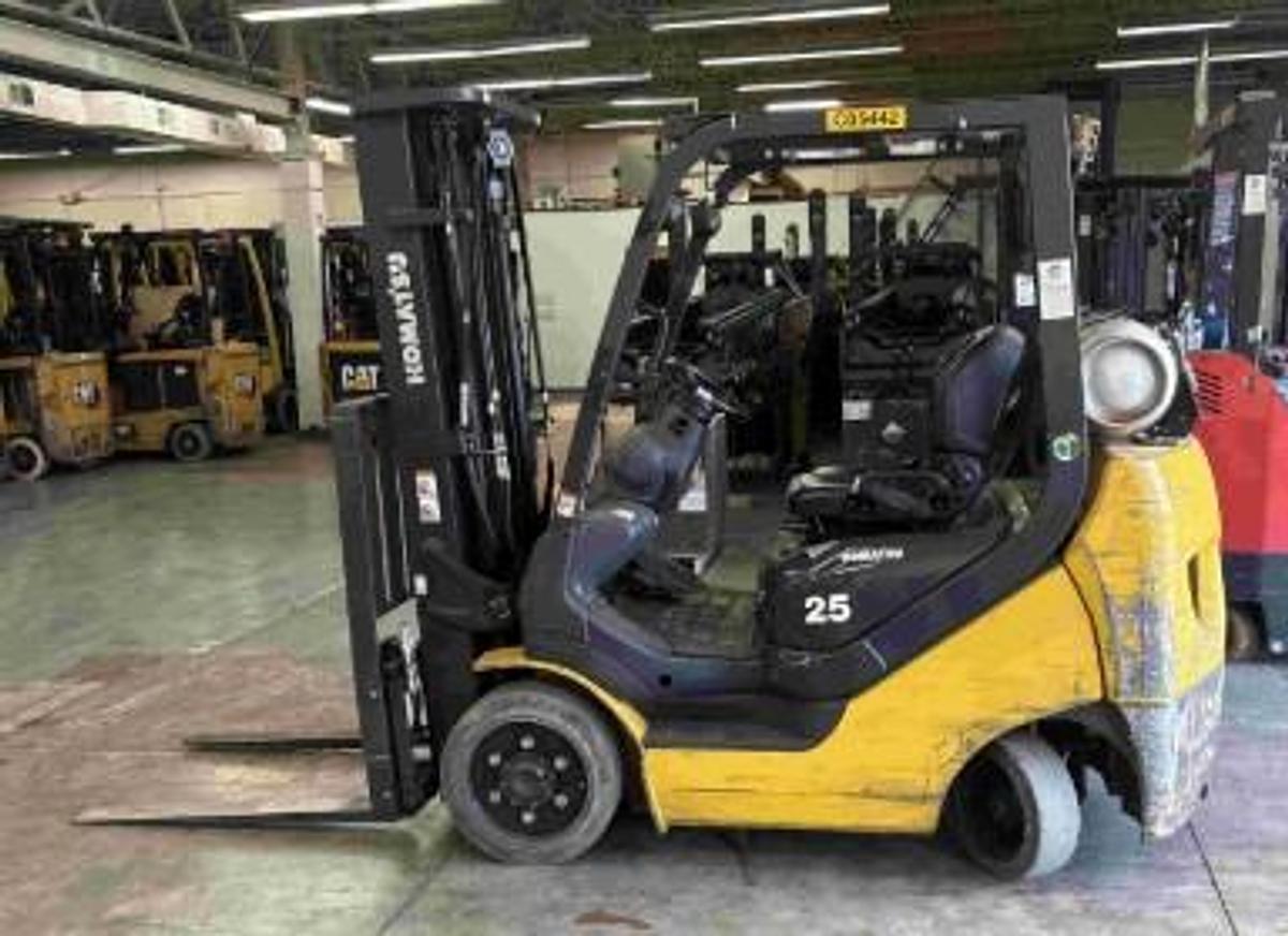 Used 2021 Komatsu FG25ST-16