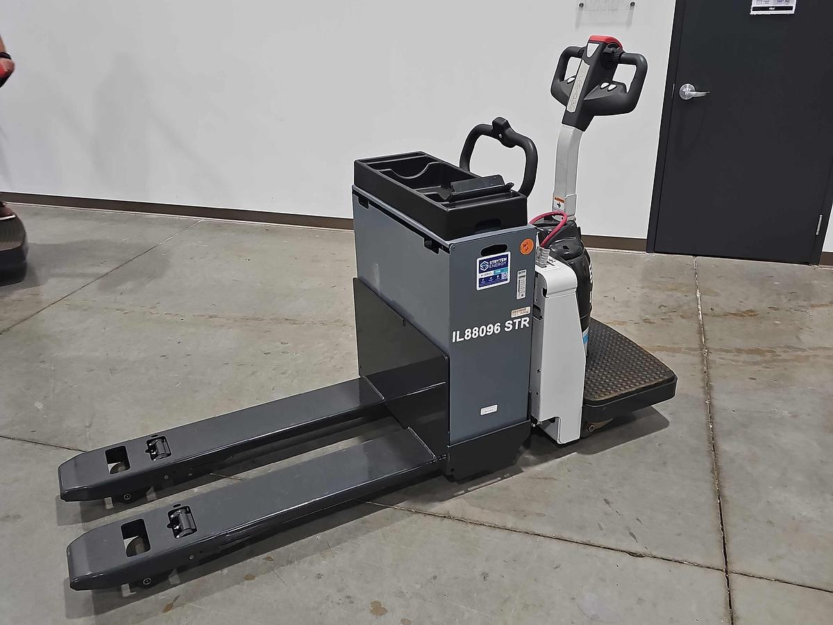 Used 2023 Unicarriers RPXT60