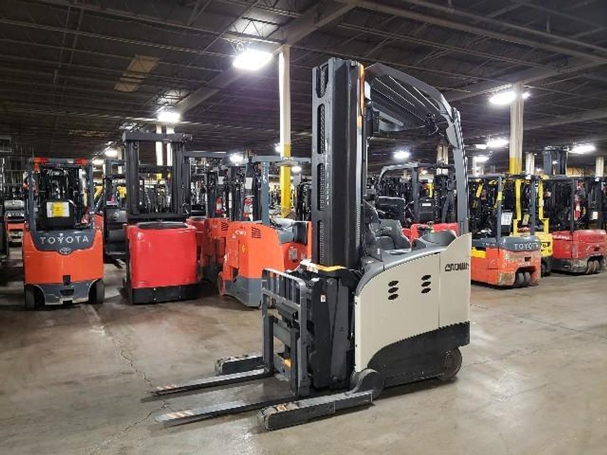 Used 2021 Crown RMD6095S-32