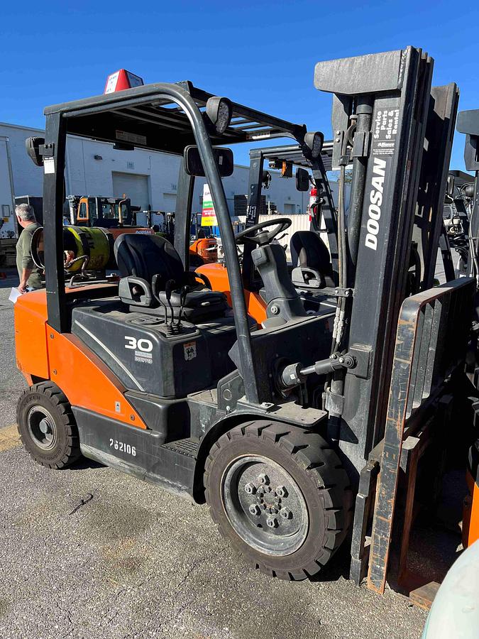 Used 2021 Doosan G30N-7