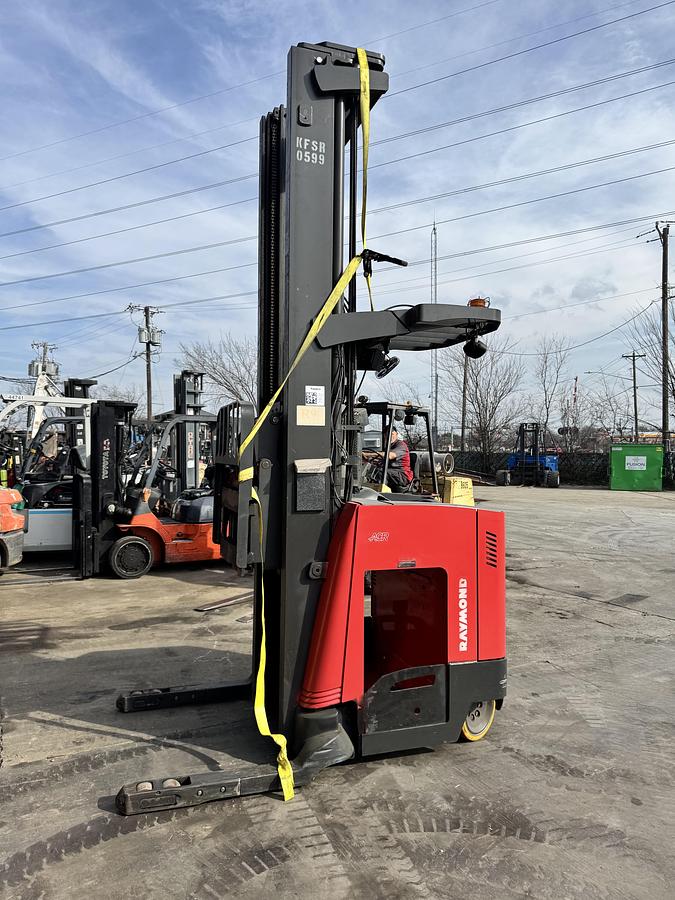 Used 2015 Raymond 750DR32TT